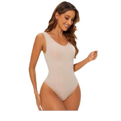 Formuojantis Plačių Petnešėlių Thong Bodis